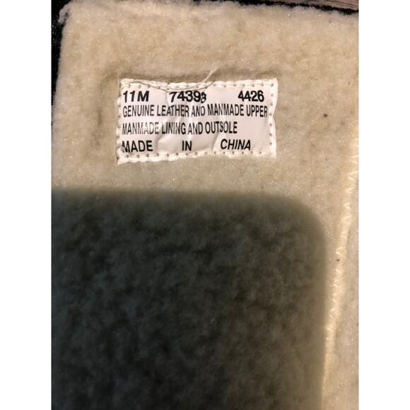 Women's Black Leather Insulated Timberland Boots - Picture 4 of 10